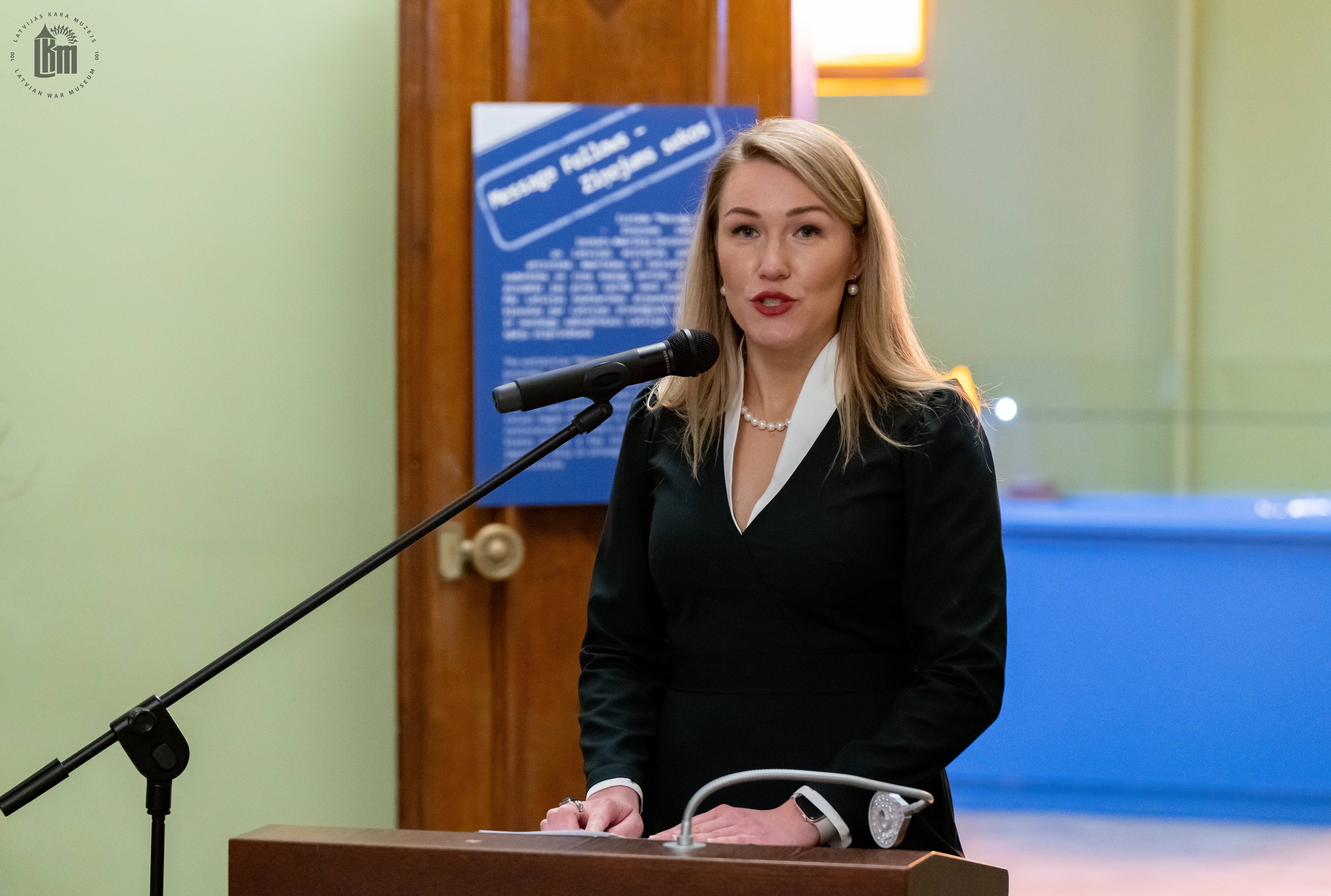 Izstādes “Message Follows – Ziņojums sekos” atklāšana