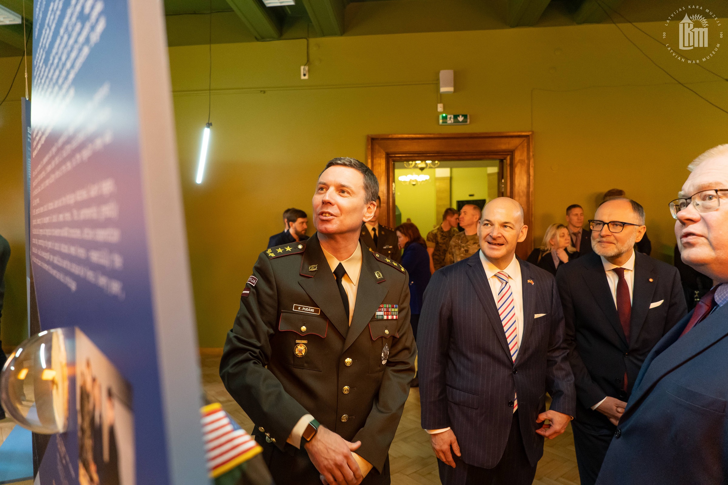 Izstādes “Message Follows – Ziņojums sekos” atklāšana