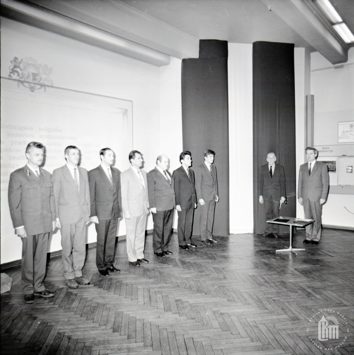 Zvēresta ceremonija Latvijas Kara muzejā. 1992. gada februāris. Fotogrāfs A. Laiva. LKM krājums