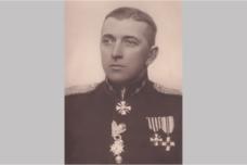 generalis_Janis_Ezerins_kub