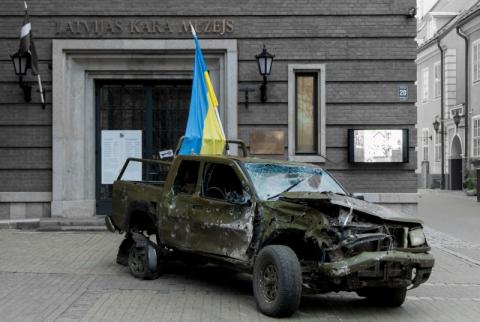 Pie Latvijas Kara muzeja izstādīs auto, ko Ukrainas karavīri izmantojuši kaujās pret Krievijas okupācijas spēkiem